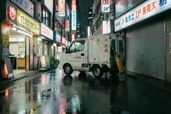 深夜稼働の経済合理性